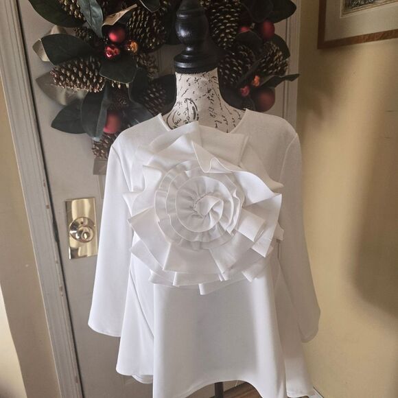 Gracia Elegant White Ruffle Blouse - Picture 7 of 9